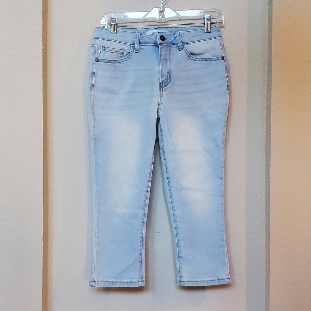Judy Blue Skinny Fit Capri. Size 7
